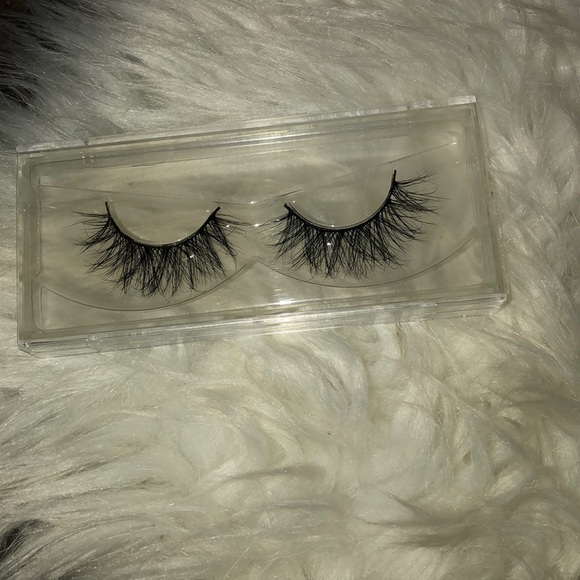 Soo Dreamy Other - LILY Mink Lashes